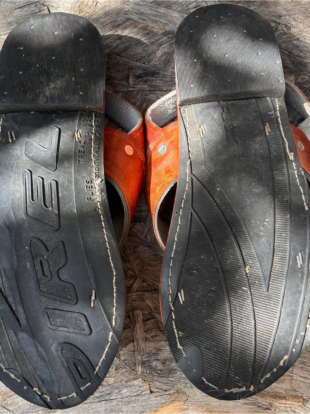 Men's Leather Cross-Strap Sandals in Burnt Orange